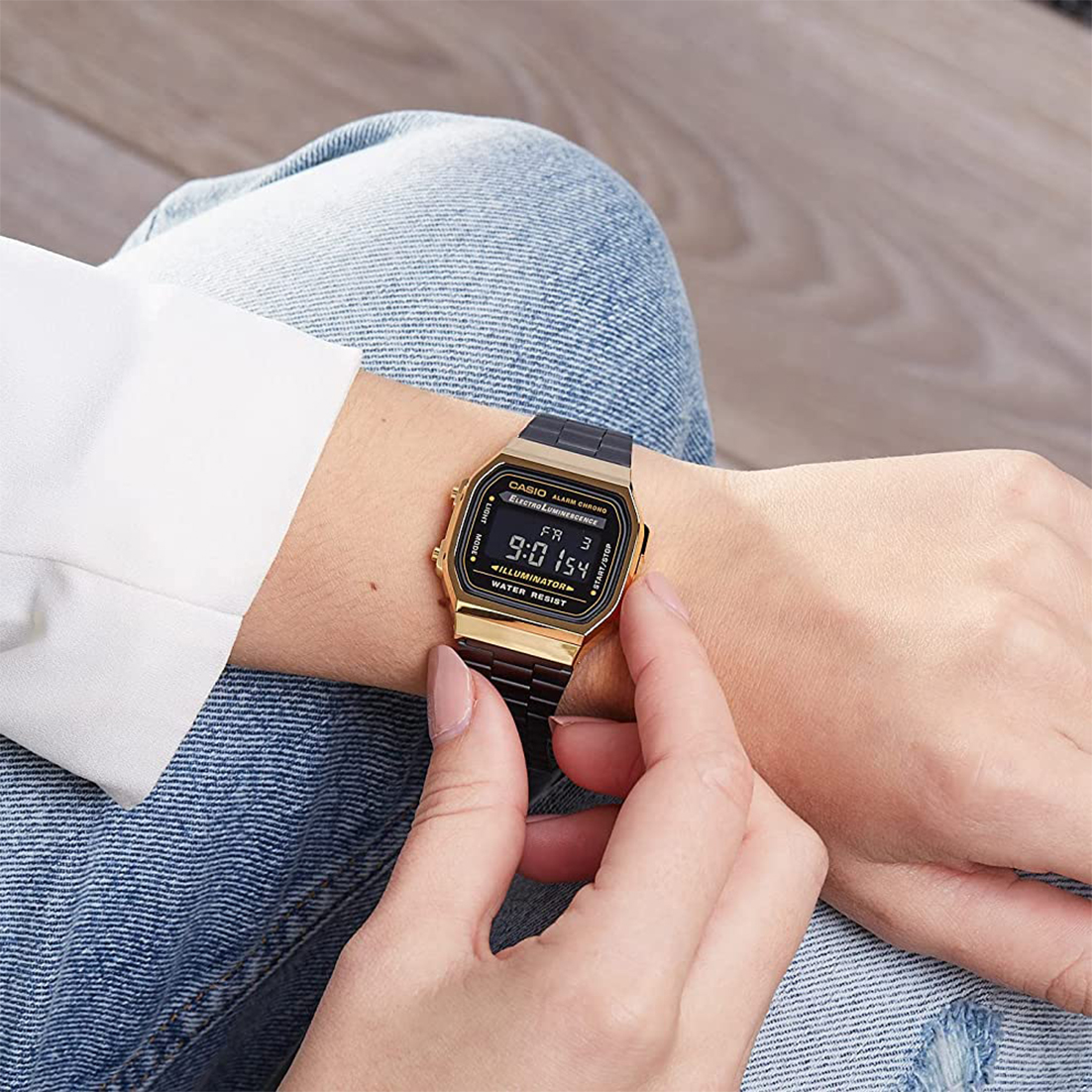 Montres unisexe casio a168wegb