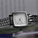 Montre femme tissot lovely square t058.109.11.036.00
