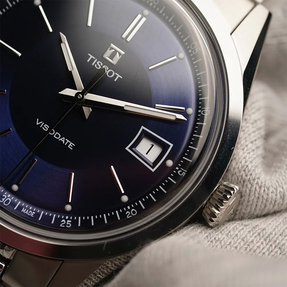 Montre homme tissot visodate t157.407.11.041.00