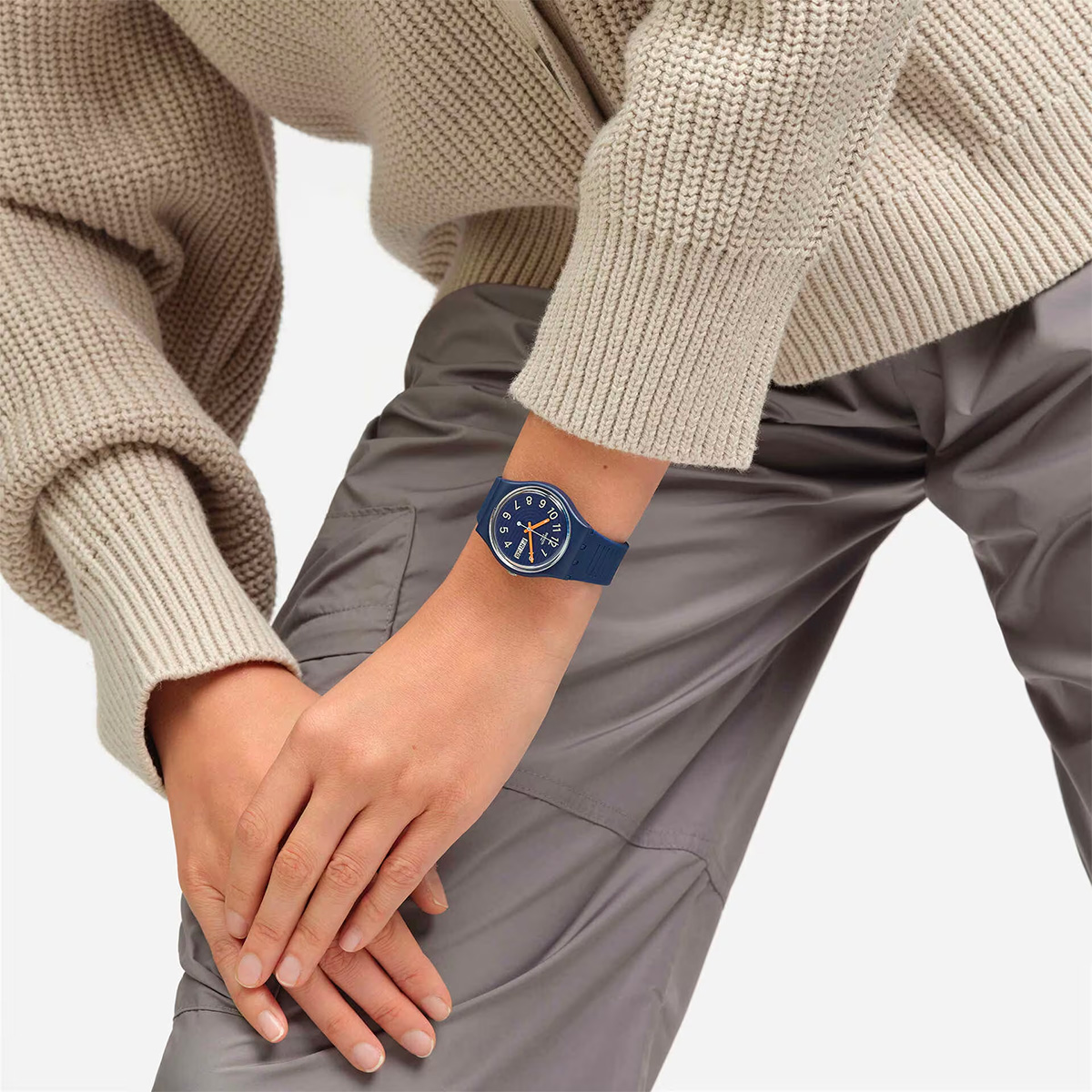 Montre unisexe swatch essentials so28i700