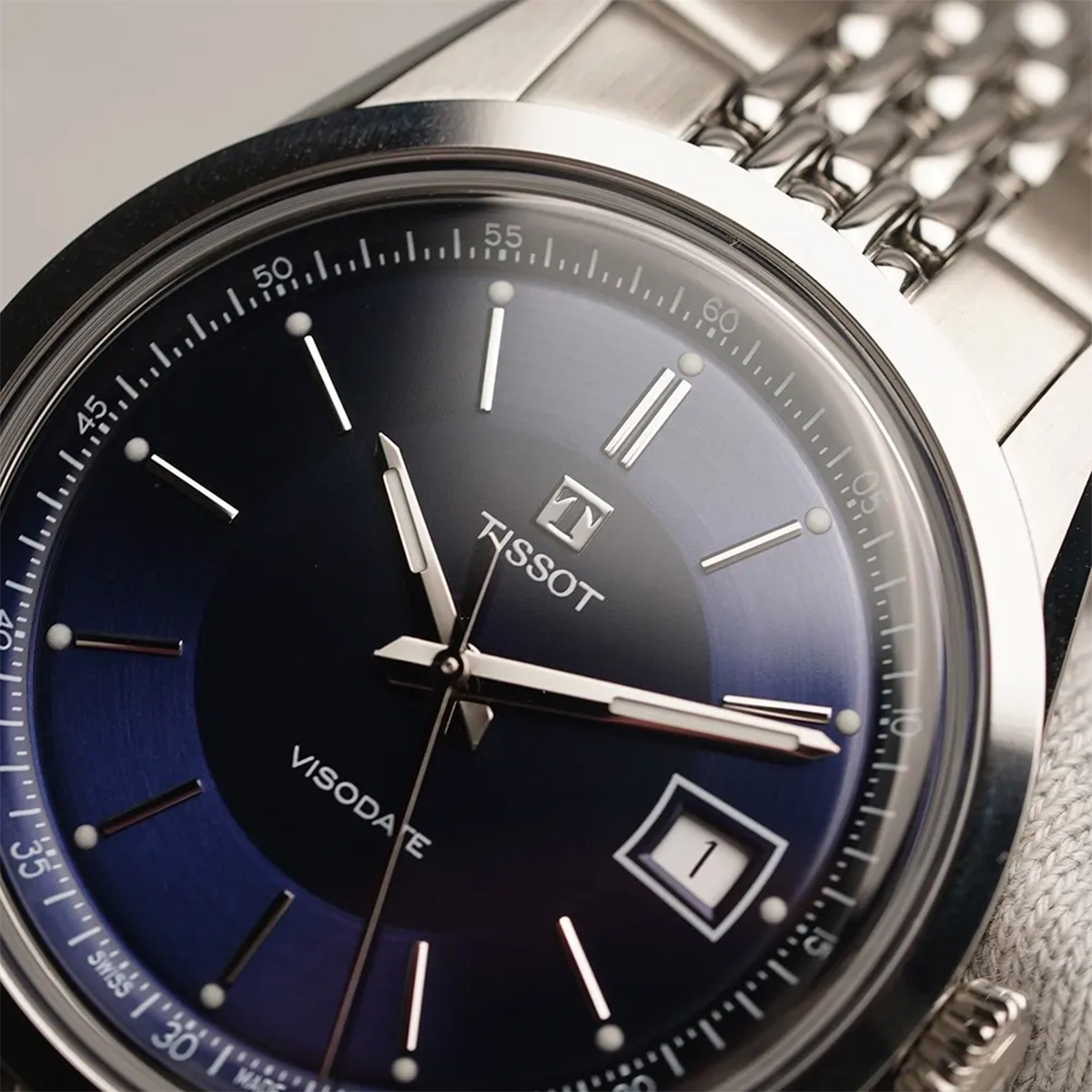 Montre homme tissot visodate t157.407.11.041.00