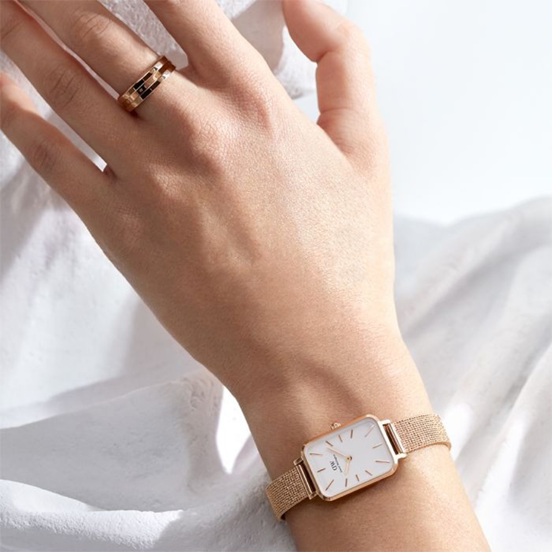 montre femme daniel wellington  dw00100431