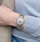 Montre femme longines la grande classique avec diamants l45124876
