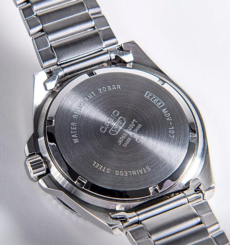 Montre homme casio mdv-107d-1a1vdf