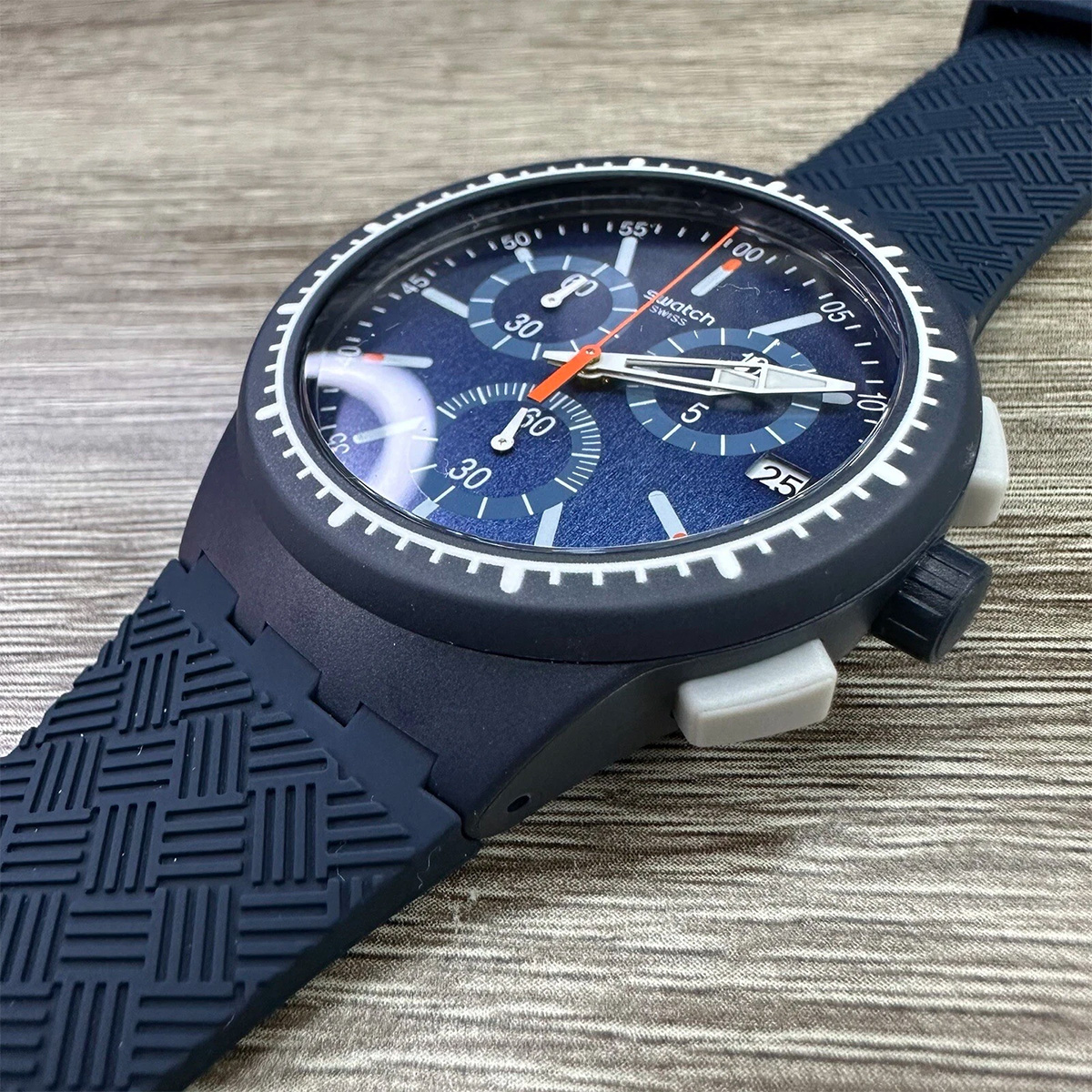Montre homme swatch new chrono plastic susn410