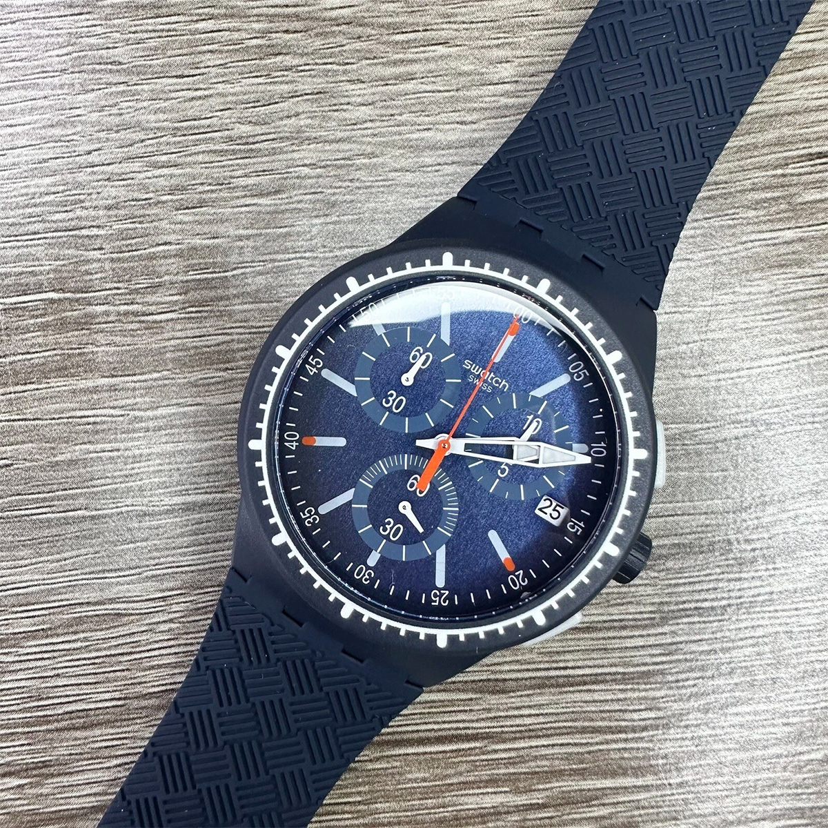 Montre homme swatch new chrono plastic susn410